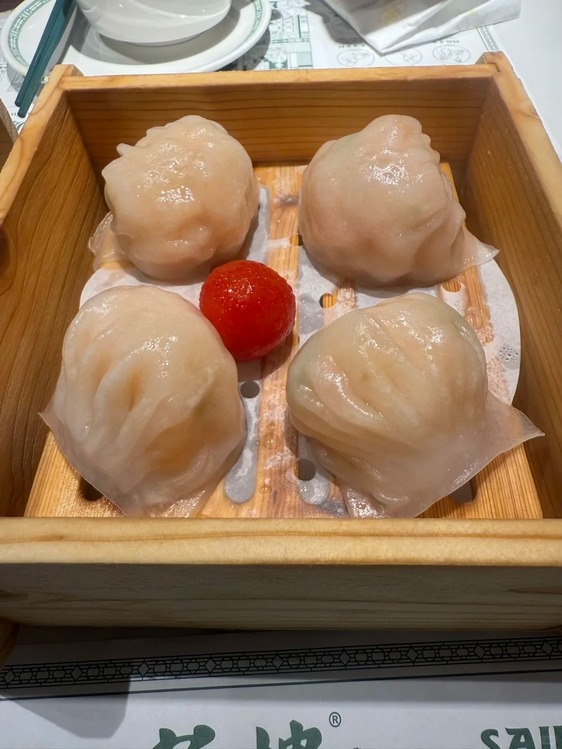 【繁樓 vs 點都德】兩週連踩早茶｜蝦餃、裝潢、性價比全面比拼